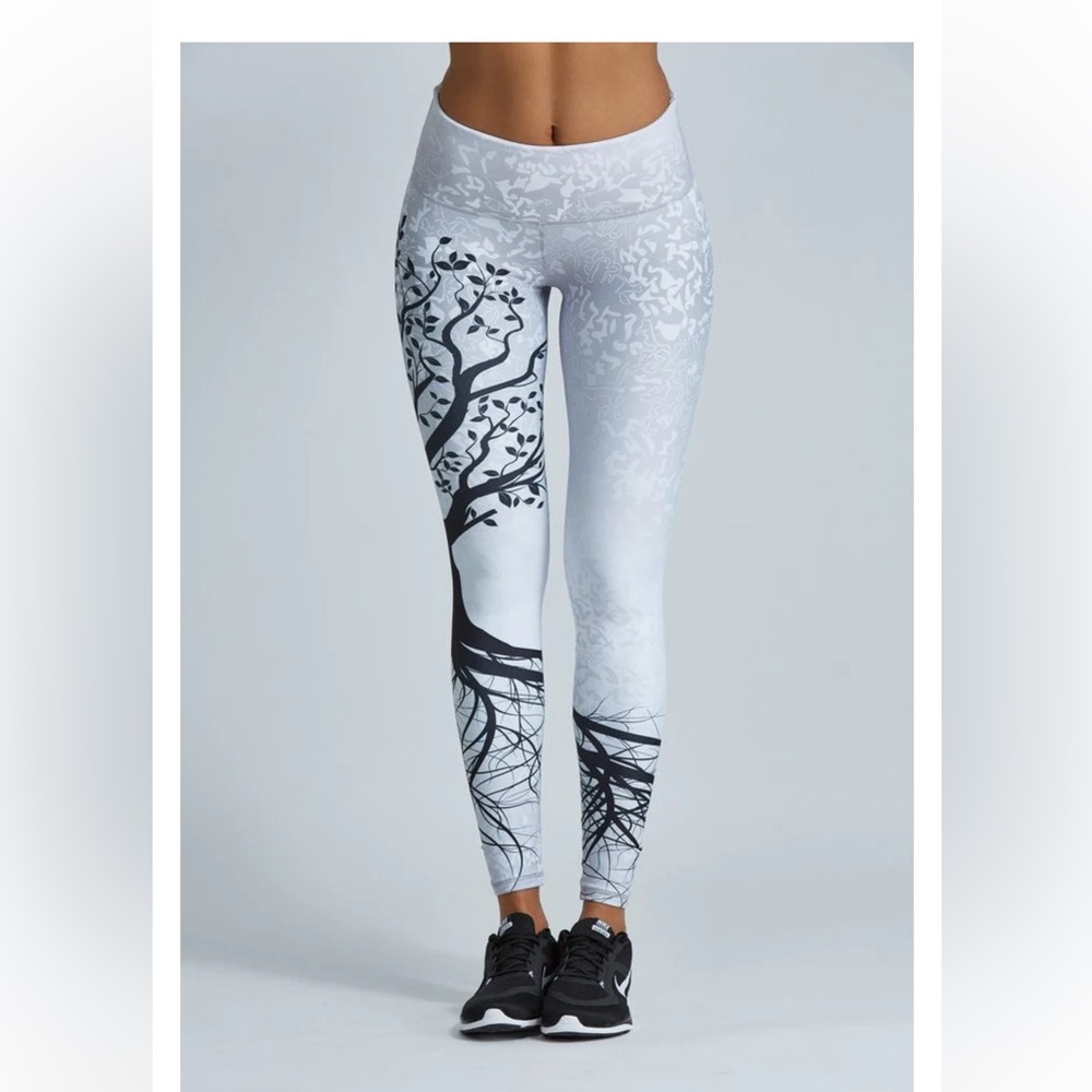 4 for $20 NWOT Tree Print Leggings - M